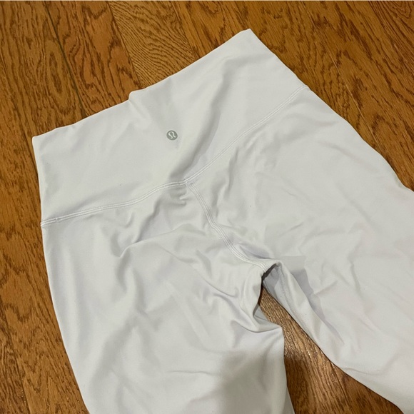 Lululemon lavender dew align leggings 28" Sz 8 - Picture 4 of 5